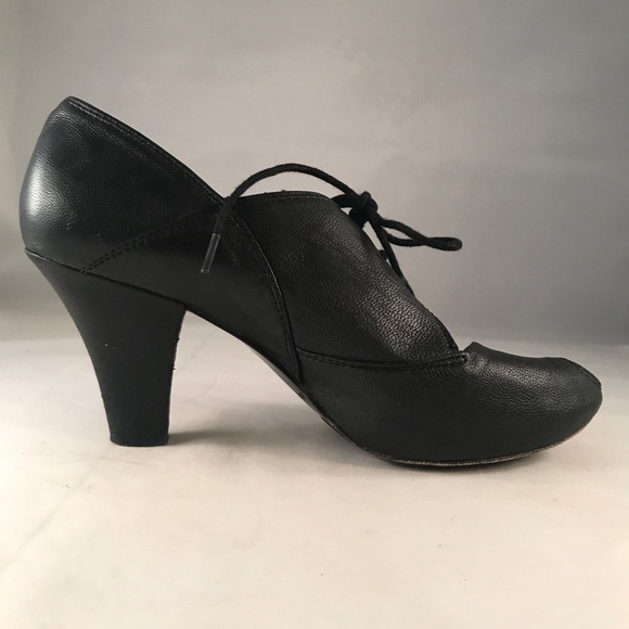 Gentle Souls Rem Side High Heel Oxford - Picture 5 of 8